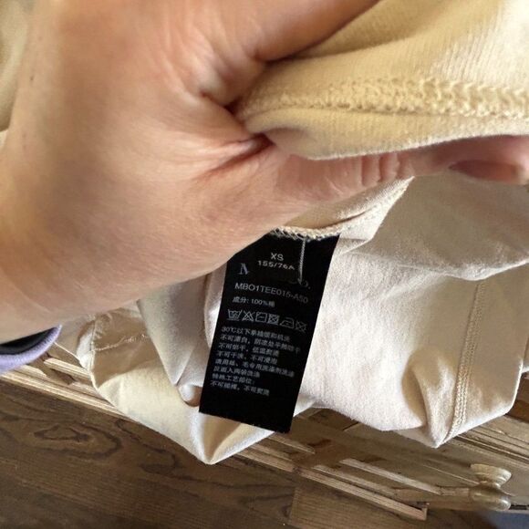 Mo & Co Looney Tunes XS Graphic‎ Tee Shirt Tweety Bugs Bunny Sylvester Daffy - Picture 11 of 12